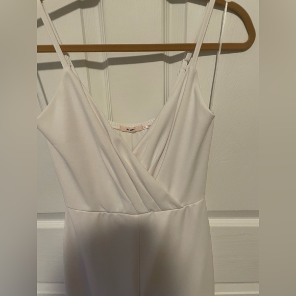 NWOT White Jumpsuit Francesca’s - Picture 3 of 7